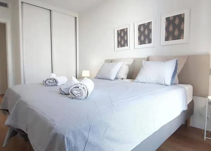 Apartment Deluxe Beach W Garage By Canary365